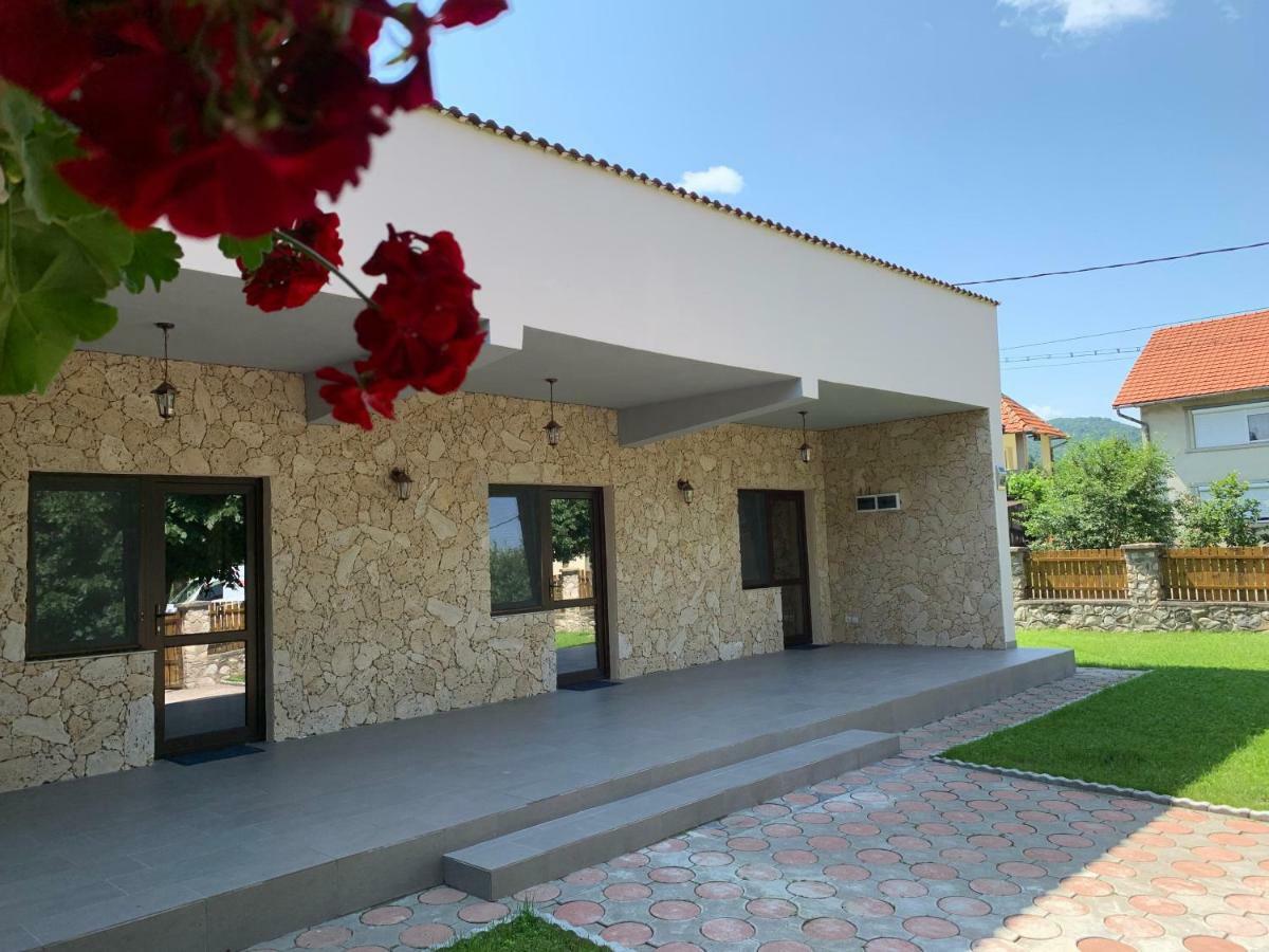 Apartamento Casa Roka Ieşelniţa Exterior foto