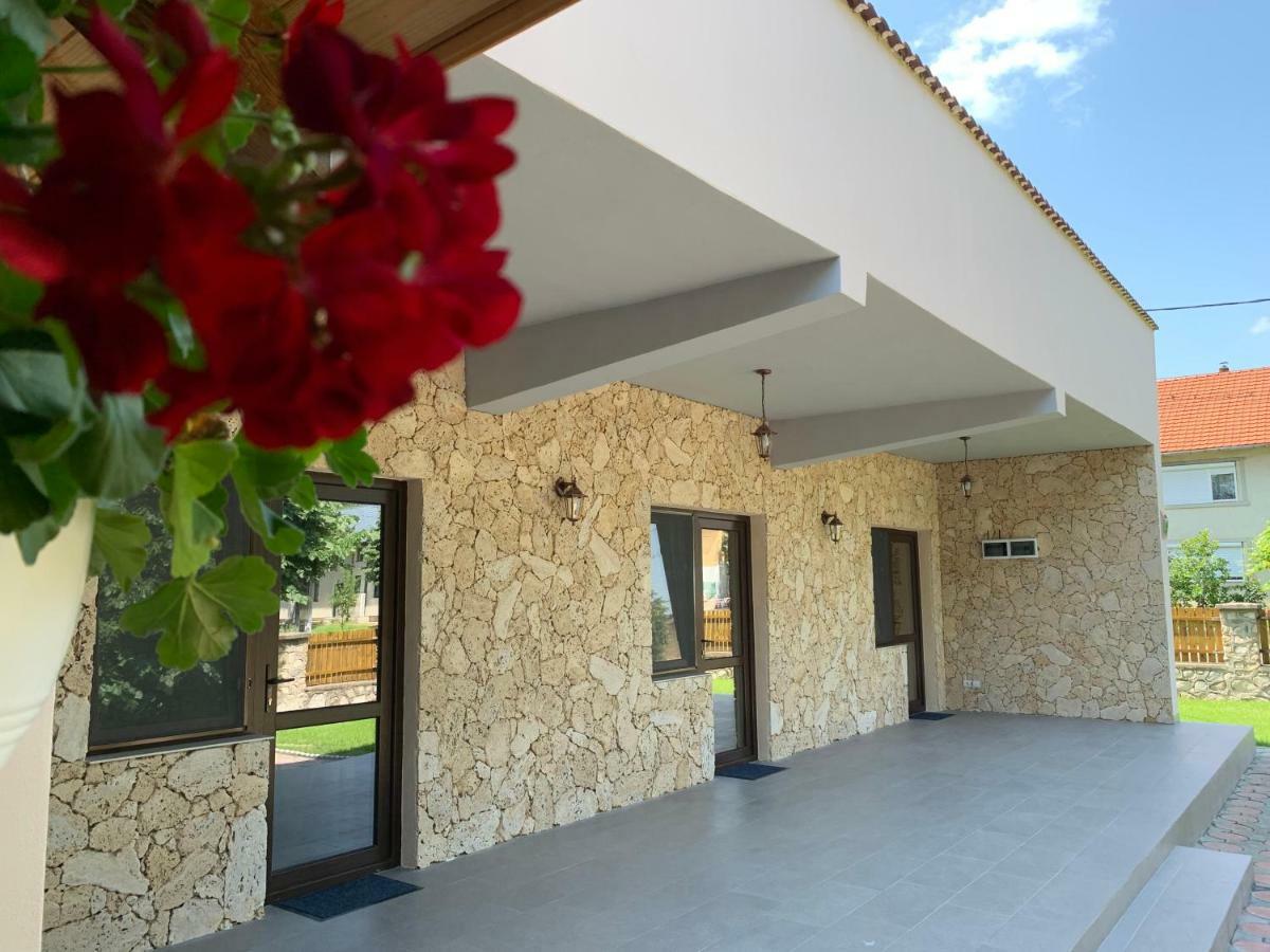 Apartamento Casa Roka Ieşelniţa Exterior foto