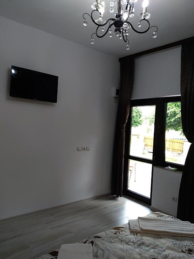 Apartamento Casa Roka Ieşelniţa Exterior foto